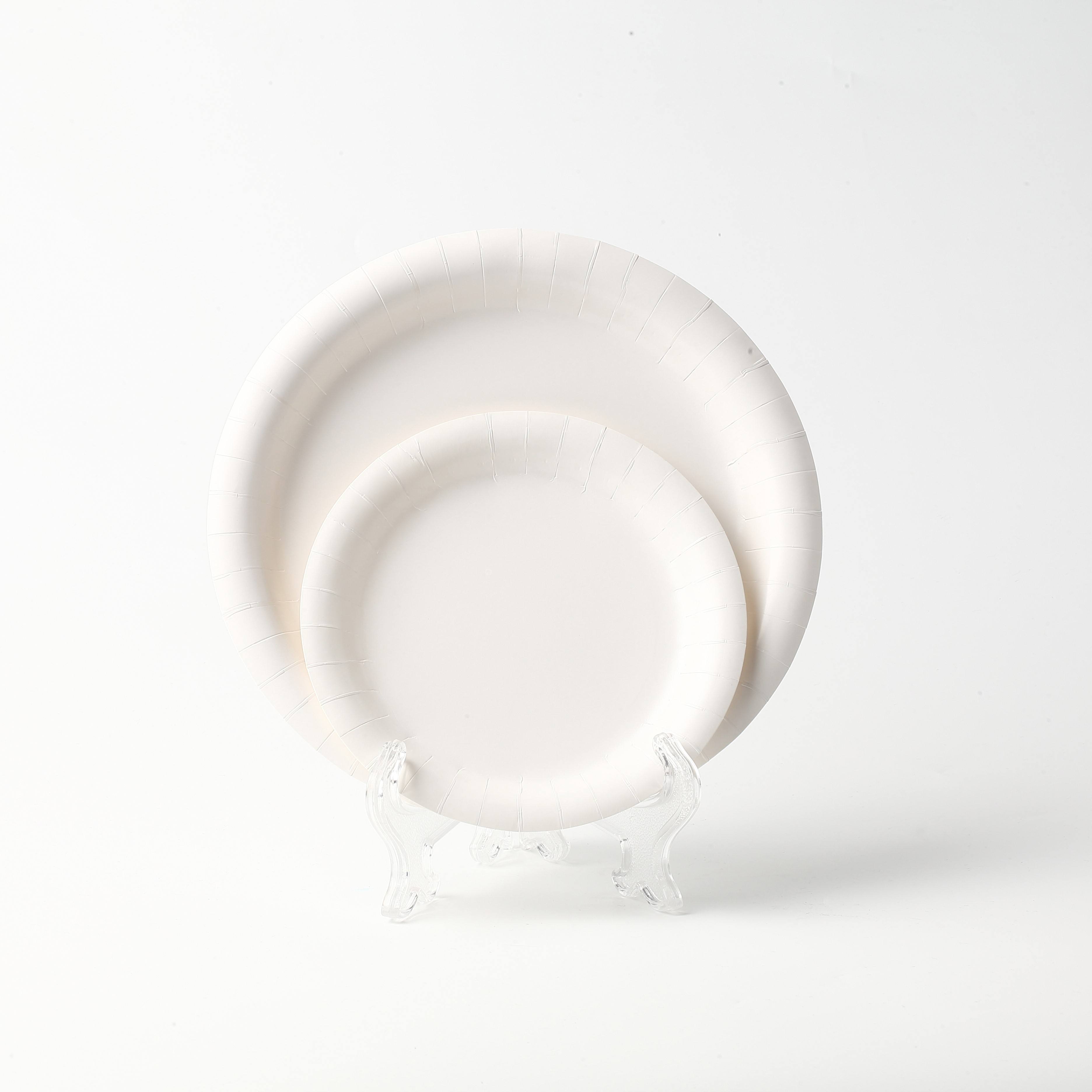 Factory Direct Wholesale Eco-Friendly Compostable Paper Plates White Heavy Duty Disposable Dinnerware for Party Use Microwavable